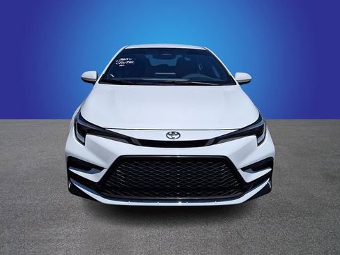 Used 2025 Toyota Corolla SE FWD image 2