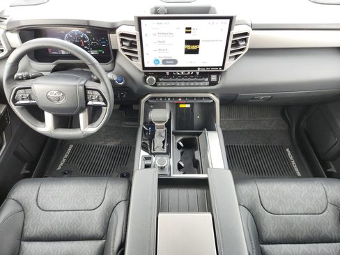 Used 2023 Toyota Sequoia Limited image 31