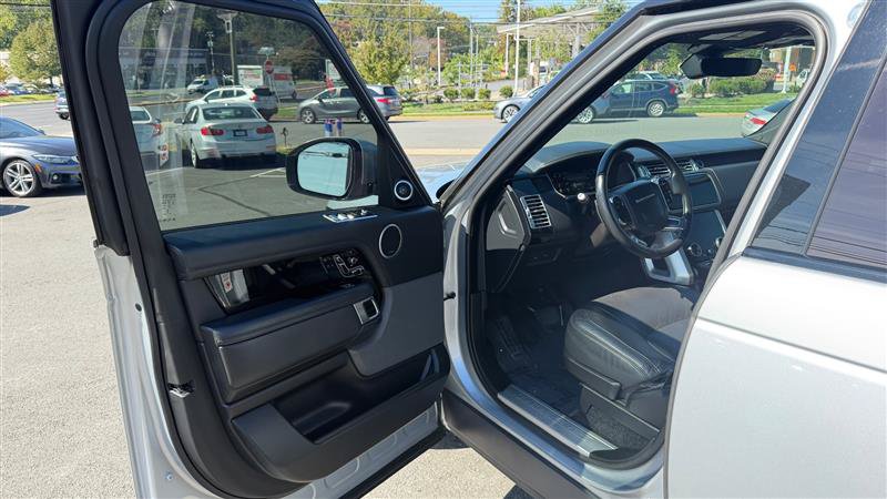 Used 2019 Land Rover Range Rover HSE AWD/4WD image 20