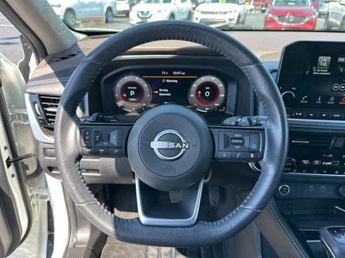 Used 2023 Nissan Rogue Platinum w/ Platinum Premium Package AWD/4WD image 14