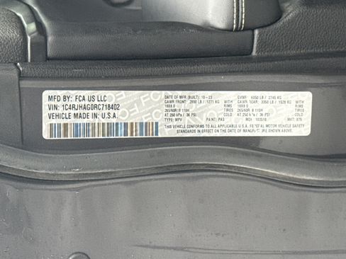 Used 2024 Jeep Grand Cherokee Laredo X image 33