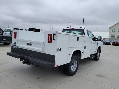 New 2025 Ford F350 XL w/ XL Chrome Package image 3