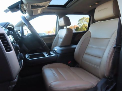 Used 2018 GMC Sierra 1500 Denali image 21