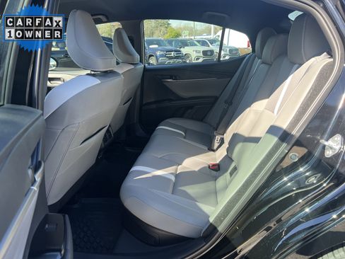 Used 2025 Toyota Camry SE w/ Convenience Package image 33