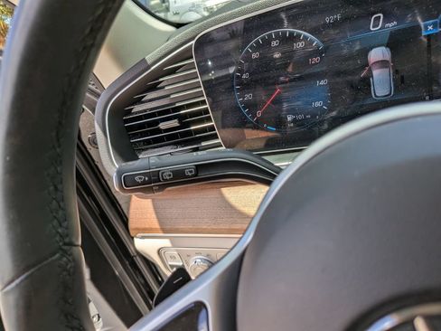 Used 2021 Mercedes-Benz GLE 350 image 29