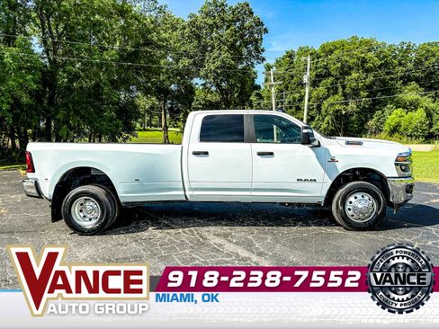 Used 2025 RAM 3500 Big Horn image 8