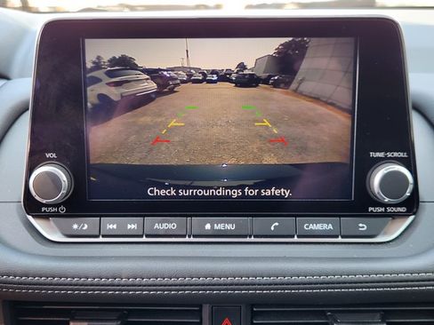 Certified 2025 Nissan Rogue S AWD/4WD image 11