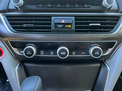 Used 2019 Honda Accord LX image 36