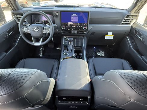 New 2026 Lexus GX 550 AWD/4WD image 28