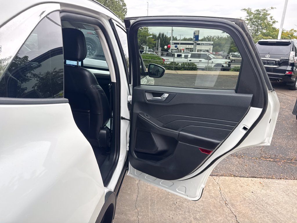 Certified 2021 Ford Escape SEL FWD image 24
