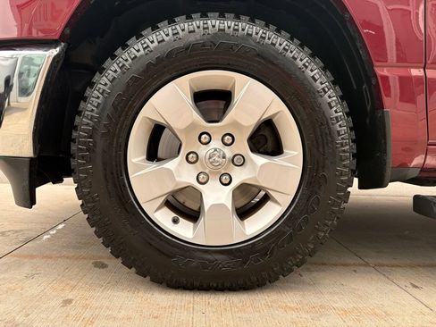 Used 2022 RAM 1500 Big Horn AWD/4WD image 12
