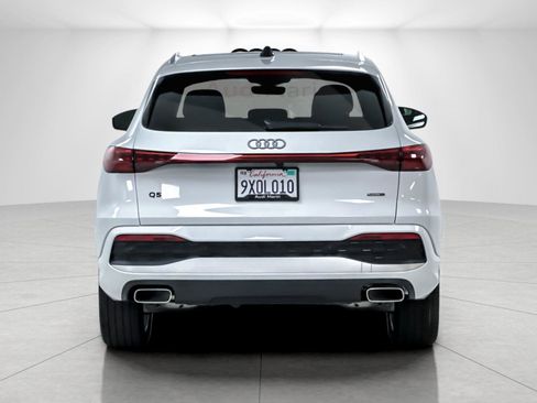 Used 2025 Audi Q5 Premium Plus w/ Premium Plus AWD/4WD image 4