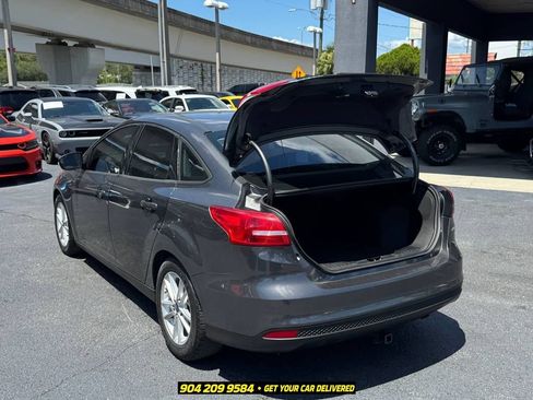 Used 2016 Ford Focus SE FWD image 27