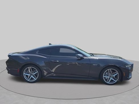 Used 2024 Ford Mustang GT RWD image 11