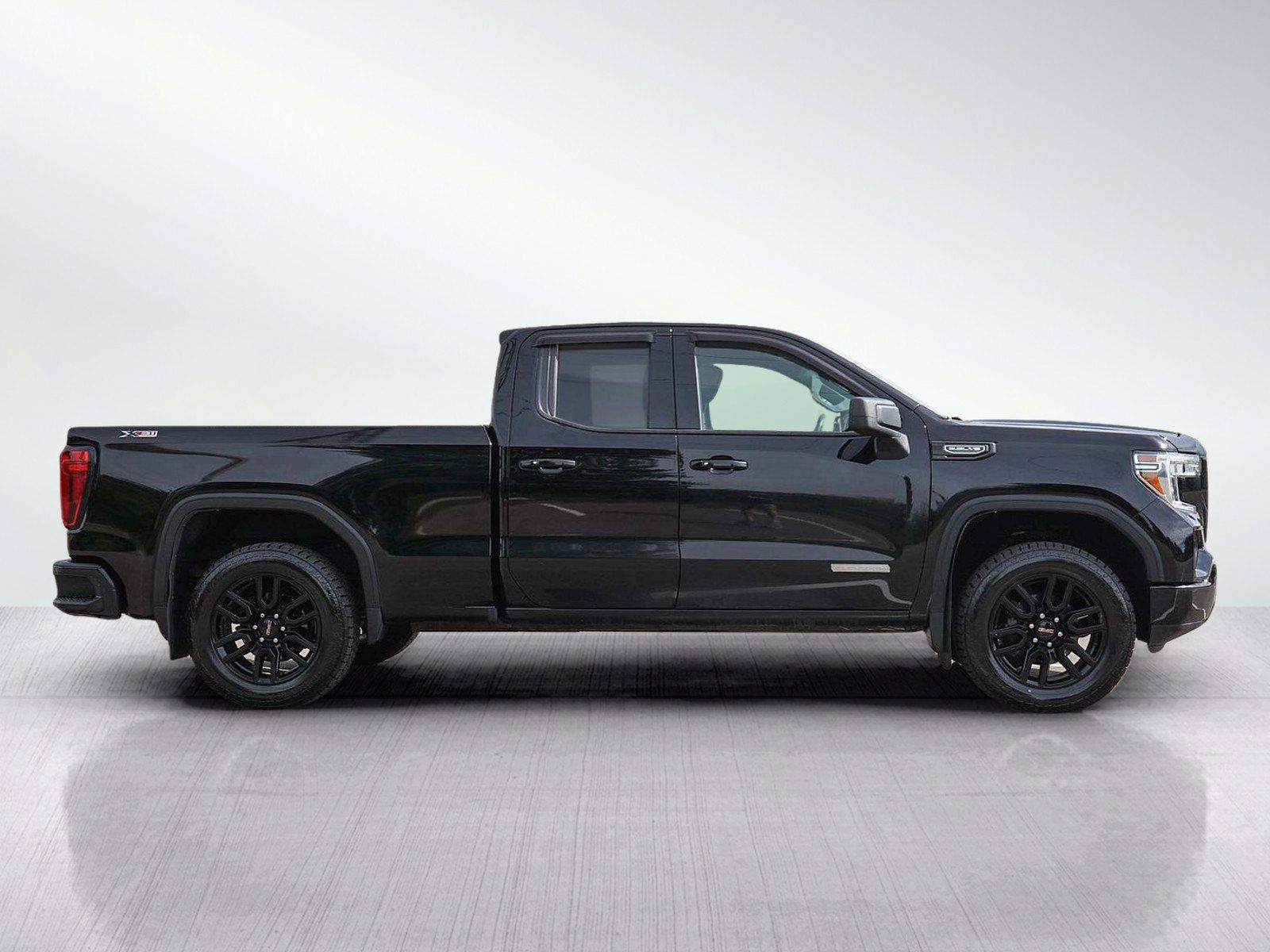 Used 2021 GMC Sierra 1500 Elevation w/ X31 Off-Road Package AWD/4WD image 6
