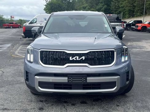 Used 2023 Kia Telluride LX AWD/4WD image 9