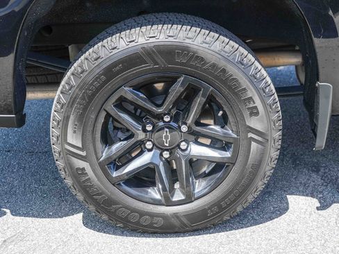 Used 2021 Chevrolet Silverado 1500 RST AWD/4WD image 13