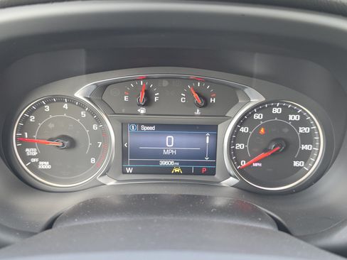 Used 2023 GMC Acadia SLE w/ Driver Convenience Package FWD image 23