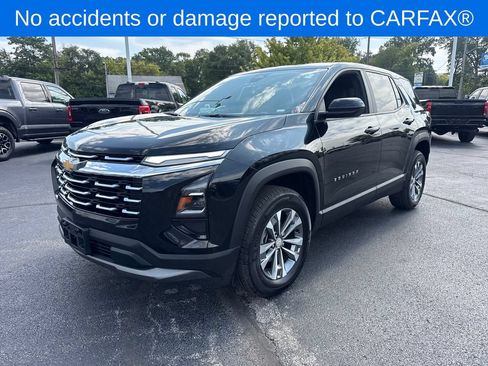 Used 2026 Chevrolet Equinox LT w/ Convenience Package II AWD/4WD image 2