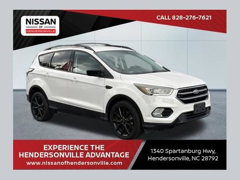 Used 2017 Ford Escape SE w/ Equipment Group 201A AWD/4WD image 1