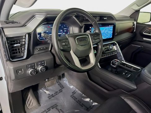 Certified 2023 GMC Sierra 1500 Denali w/ Technology Package AWD/4WD image 9