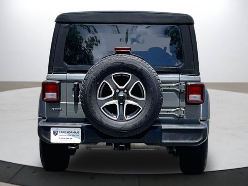 Used 2021 Jeep Wrangler Sport AWD/4WD image 8