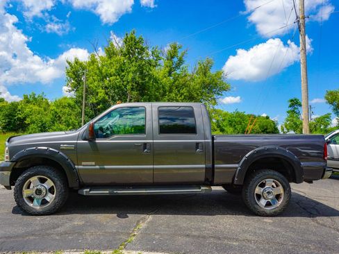 Used 2007 Ford F350 Lariat AWD/4WD image 6