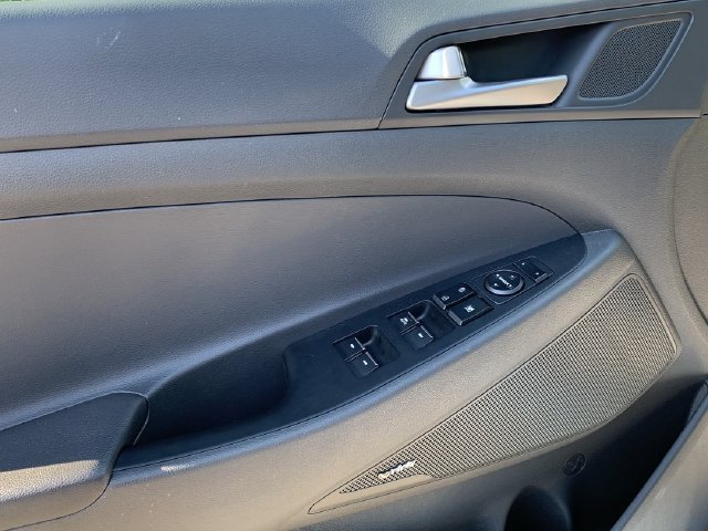 Used 2018 Hyundai Tucson Limited AWD/4WD image 17