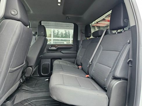 Used 2024 Chevrolet Silverado 3500 LT w/ Convenience Package image 17