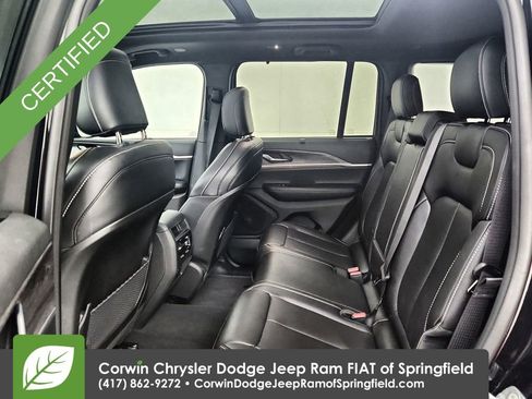 Certified 2025 Jeep Grand Cherokee Limited w/ Luxury Tech Group II AWD/4WD image 32