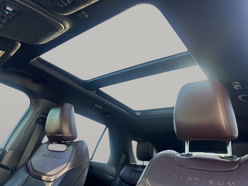 Used 2023 Ford Explorer Platinum w/ Technology Package image 23