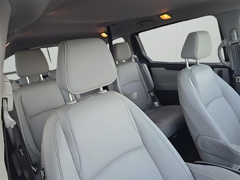 Used 2024 Honda Odyssey EX-L image 20
