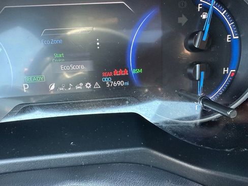 Used 2022 Toyota RAV4 XSE AWD/4WD image 11