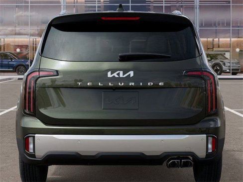 Certified 2025 Kia Telluride EX w/ EX Captain's Chair Package FWD image 13