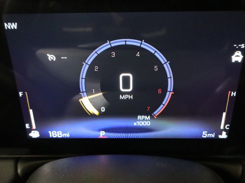 New 2026 Chevrolet TrailBlazer LT w/ LT Cold Weather Package FWD image 19