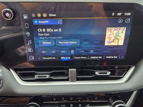 Used 2026 Chevrolet Equinox LT FWD image 16