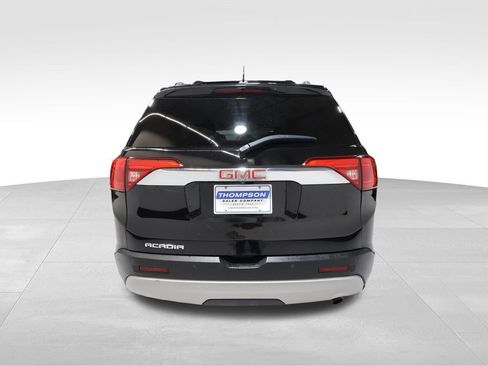 Used 2018 GMC Acadia SLT image 2