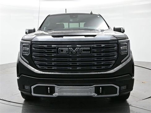 Used 2024 GMC Sierra 1500 Denali Ultimate image 2