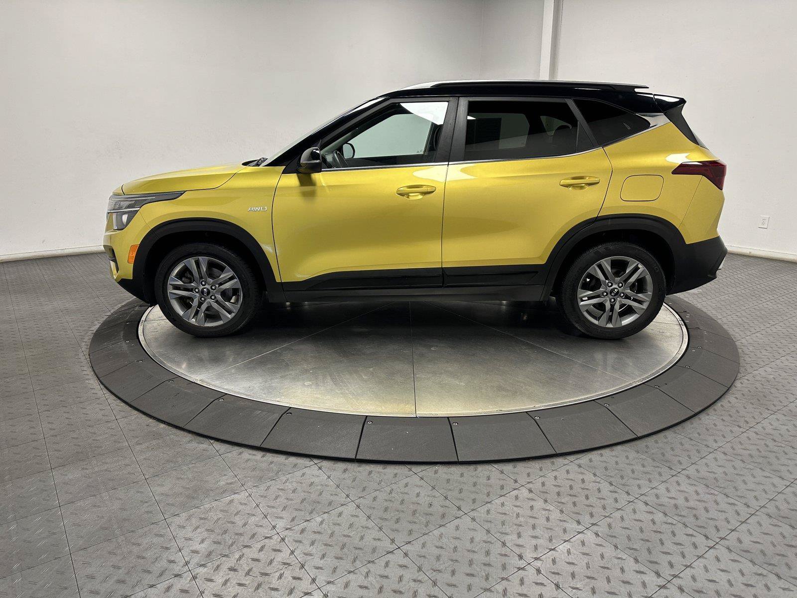 Used 2021 Kia Seltos S AWD/4WD image 8