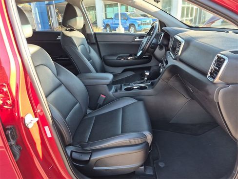 Used 2022 Kia Sportage EX image 24