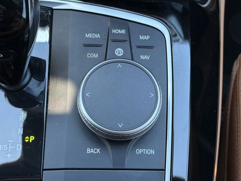 Used 2025 BMW X4 xDrive30i AWD/4WD image 8
