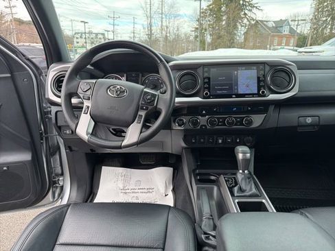 Used 2023 Toyota Tacoma Limited image 15