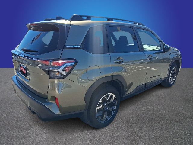 Used 2025 Subaru Forester Premium w/ Convenience Package #1 AWD/4WD image 4