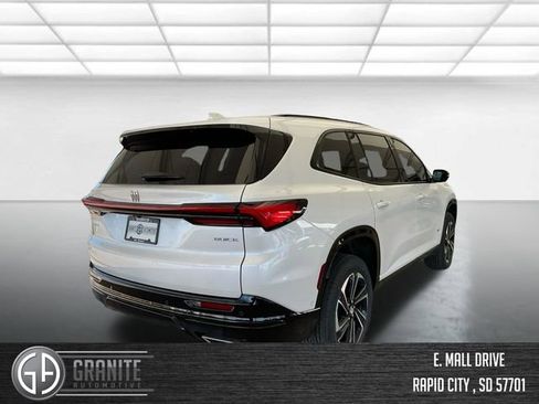 Used 2025 Buick Enclave Sport Touring w/ Super Cruise Package AWD/4WD image 5