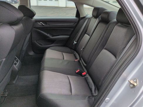 Used 2019 Honda Accord EX image 25