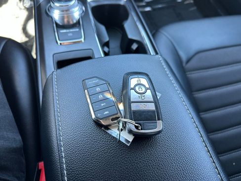 Used 2017 Ford Fusion SE w/ Equipment Group 201A AWD/4WD image 61