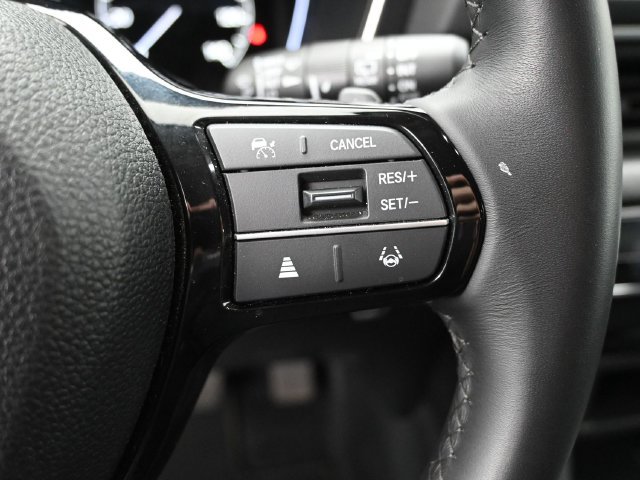 Used 2025 Honda Pilot EX-L image 22