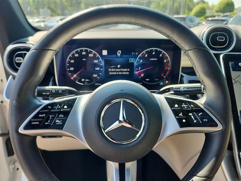 Used 2023 Mercedes-Benz GLC 300 4MATIC image 20