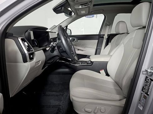 Used 2023 Kia Sorento SX FWD image 14