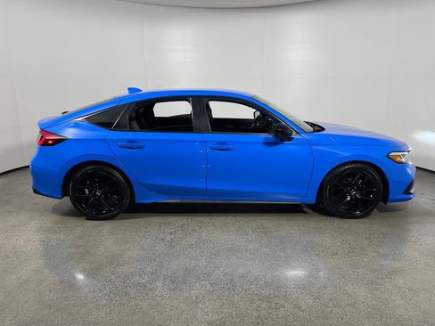 Used 2023 Honda Civic Sport image 2